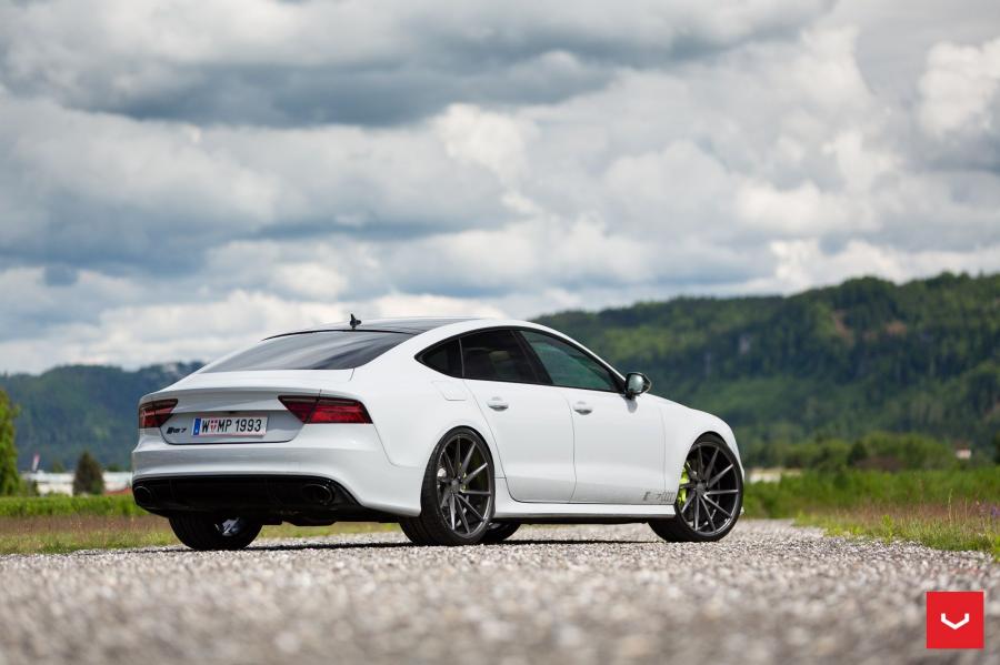  Audi RS7 Sportback on Vossen Wheels (CVT) 2017 года  (фото 11 из 52)
